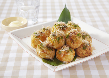 Takoyaki: Osaka's everyday snack image